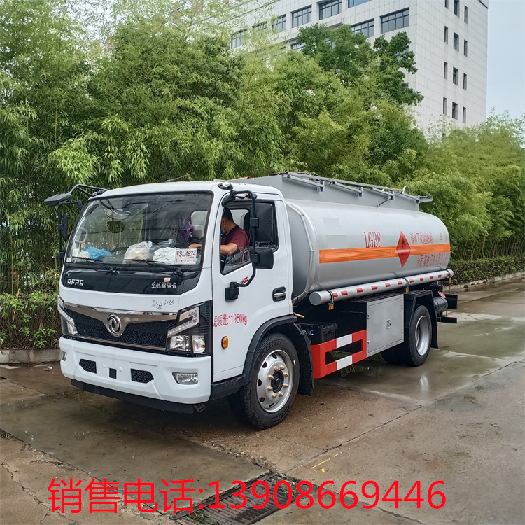 国六东风福瑞卡8.3方柴油加油车